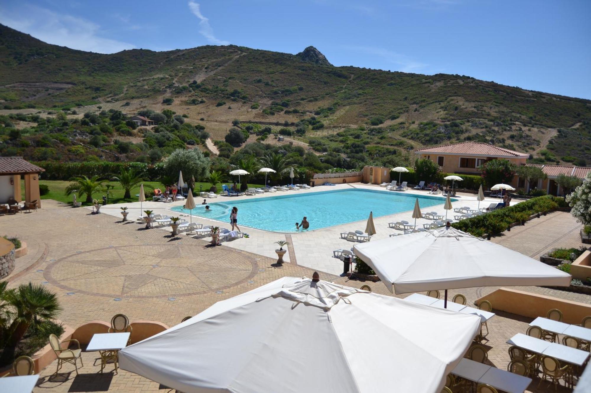 La Fenice Resort Olbia Ngoại thất bức ảnh